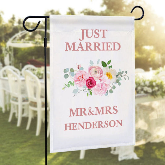 Just Married, Garden Flag, House Flag, Spring Garden Flag, Couples Gift, Bridal Shower Gift, Just Married Gift, Yard Art, Home Decor