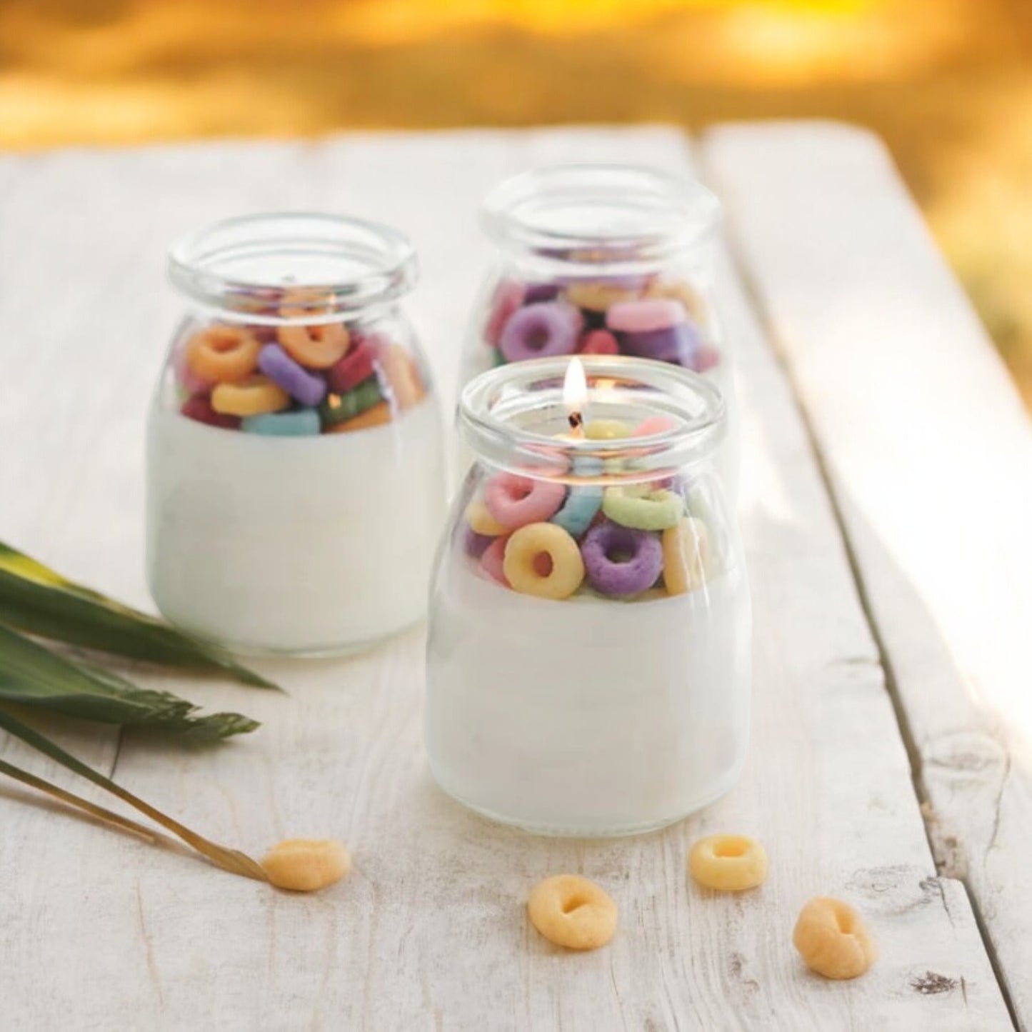 I Scented Candle Fruit Loop Candle - Cinnamon & Vanilla Scent, Soy Wax, 35+ Hour Burn -  Perfect Gift for Birthdays & Holidays